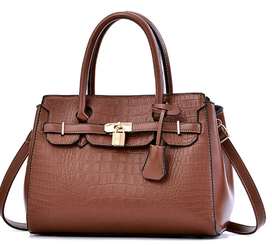 Large capacity handbag shoulder Dark brown